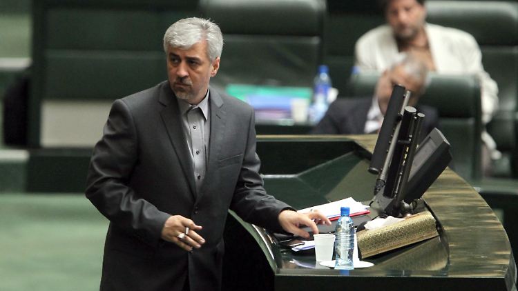 Sanktionen wurden unter anderem gegen den iranischen Sport- und Jugendminister Hamid Sadschadi verhängt.