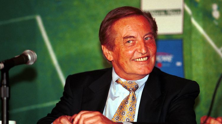 Mayer-Vorfelder hat sich die Zukunft des Fußballs anders vorgestellt.