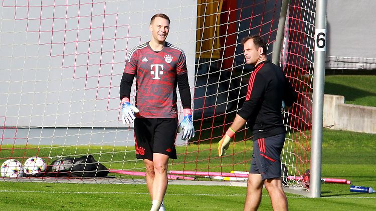 Die gute alte Zeit: Neuer mit seinem Kumpel Tapalovic. 