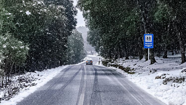Im Tramuntana-Gebirge sorgte Schnee kurzzeitig für Straßensperren.