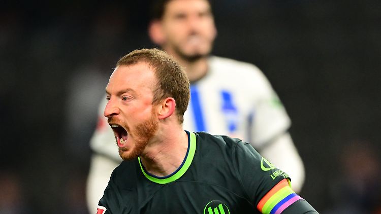 Maxi Arnold und seine Wolfsburger überrennen auch Hertha BSC.