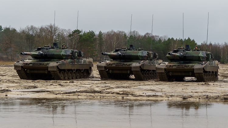Die Ukraine soll Leopard-2-Panzer bekommen, hat aber noch keine offiziellen Zusagen.