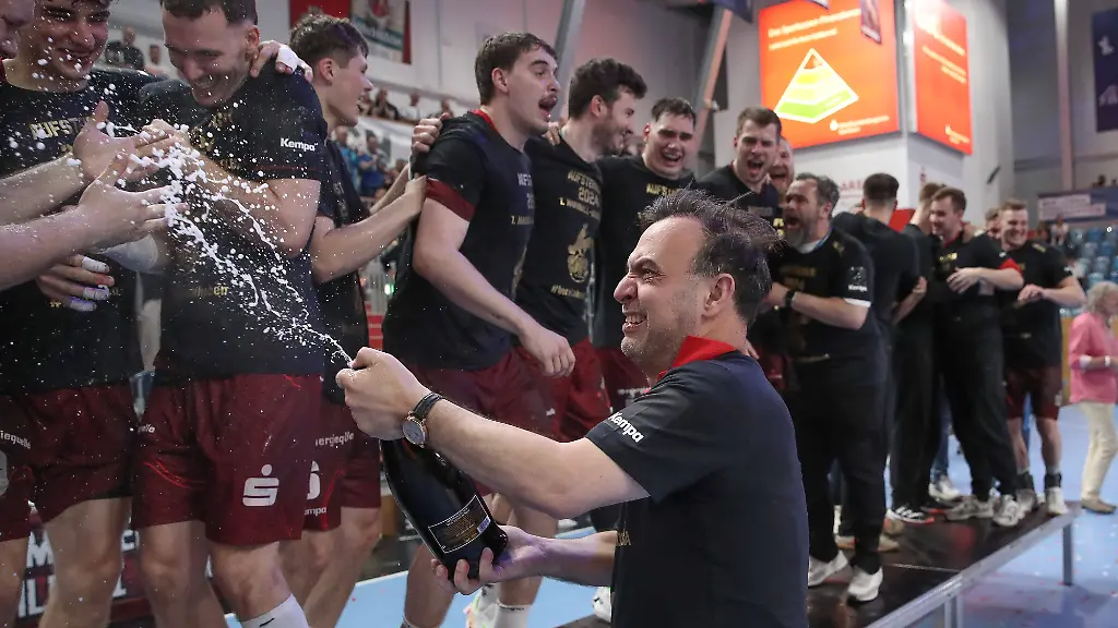 a94fa8375aad482909c09d0b9b4611aa