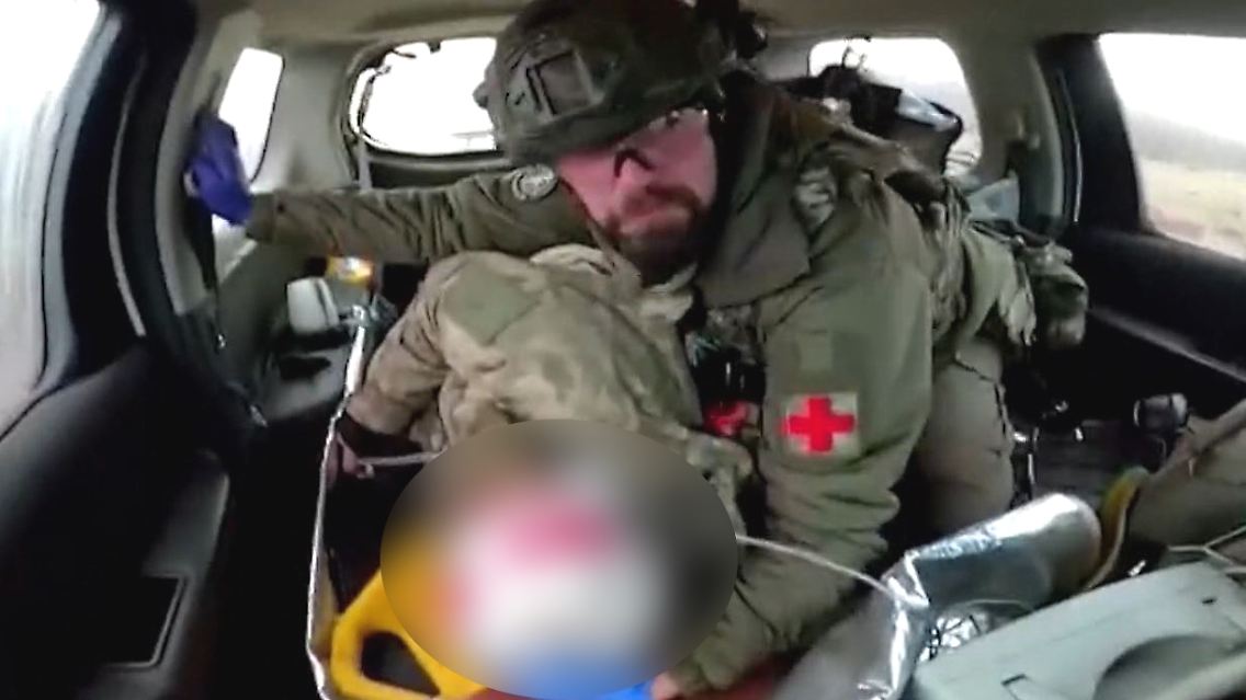 Sanitäter_Ukraine#.JPG