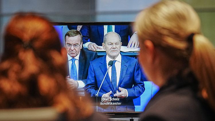 Deutschland liefert Kampfpanzer an die Ukraine: Das Interesse im In- und Ausland ist enorm.