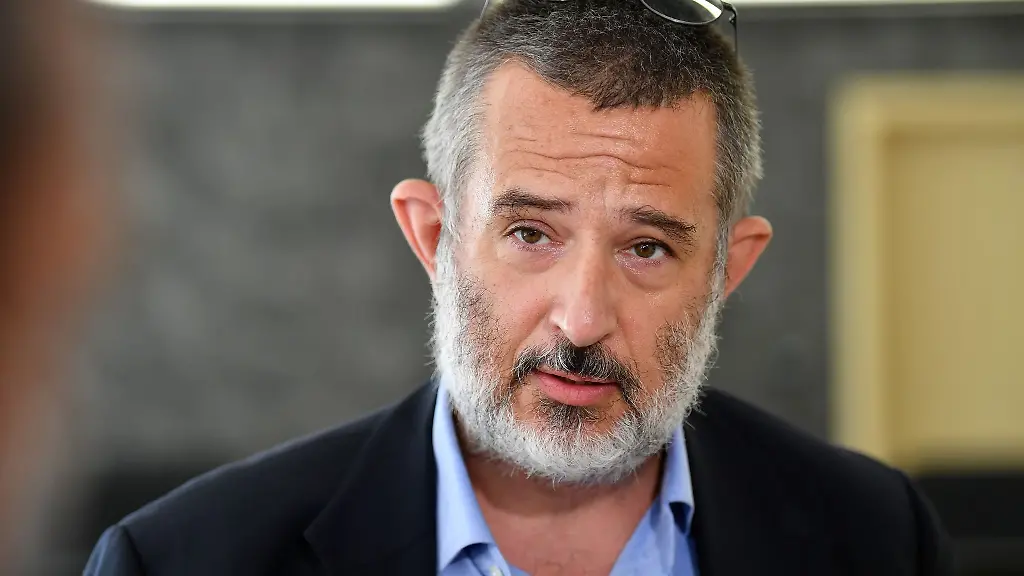 Stephan-Kramer-Verfassungsschutzpraesident-von-Thueringen-spricht-mit-Journalisten