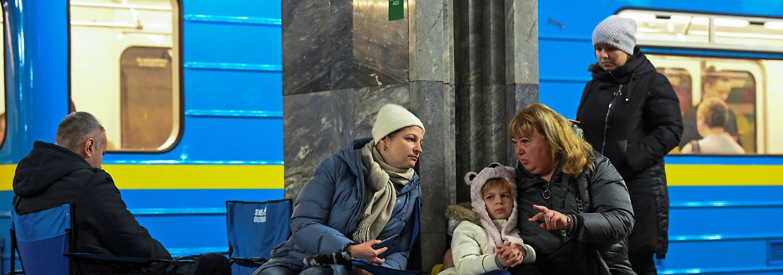 2023-01-26T093434Z_1165416190_RC27YY9AQS87_RTRMADP_3_UKRAINE-CRISIS-ATTACKS-KYIV.JPG