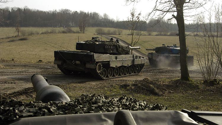 Die Regierung in Madrid muss sich erst einen Überblick über ihre Panzer-Bestände und deren Zustand verschaffen.