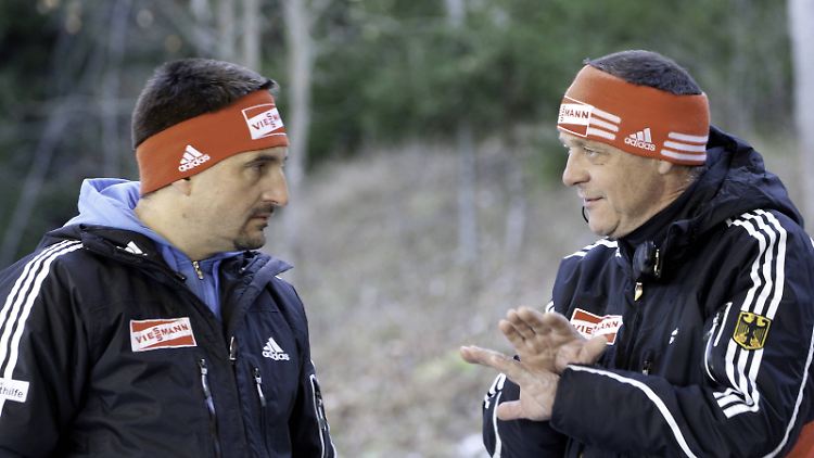 Georg Hackl und Norbert Loch (hier bei einem Weltcup im November 2011) arbeiteten ewig zusammen.