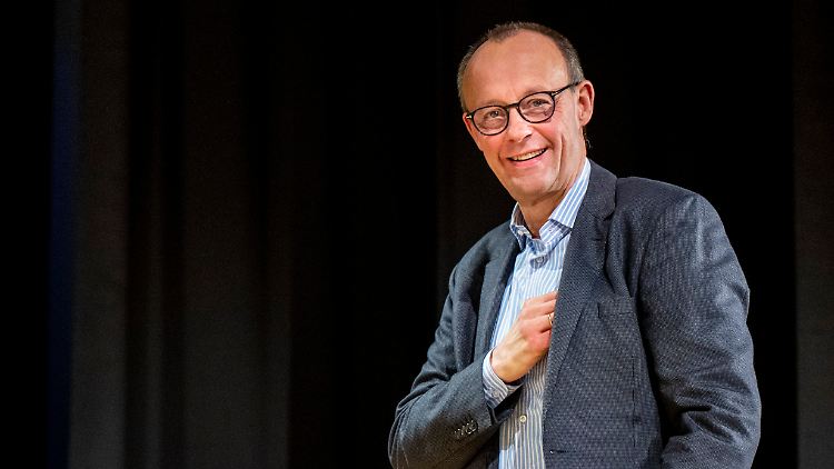 CDU-Chef Merz hielt im Gemeinschaftshaus Gropiusstadt eine Rede.