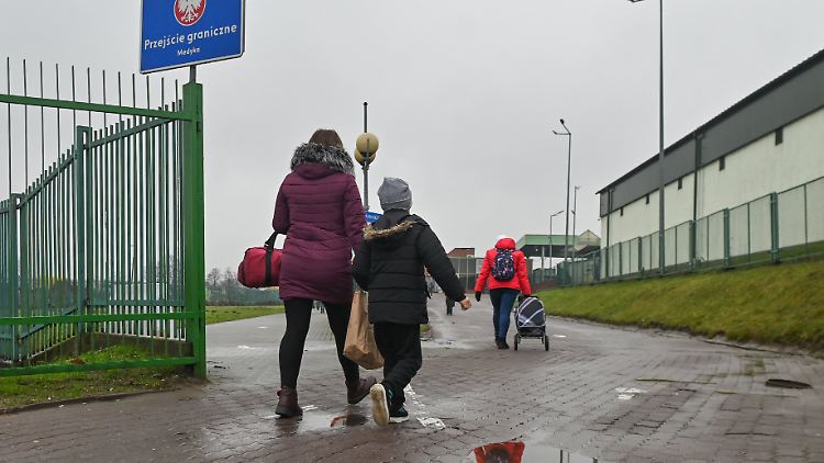 Seit Beginn der russischen Angriffe auf das ukrainische Energiesystem im Oktober reisen weniger Geflüchtete zurück in die Ukraine.