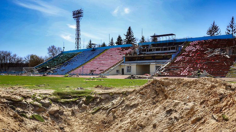 Russische Angriffe haben zahlreiche Sportstätten in der Ukraine zerstört.