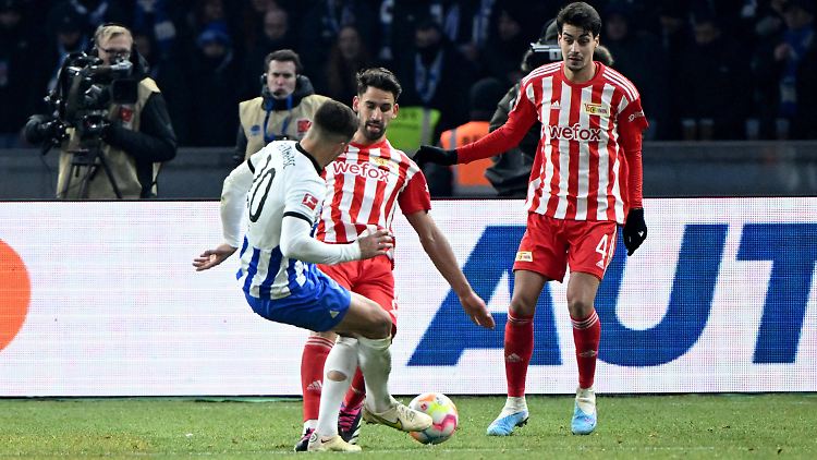 Die Szene, die so wichtig war, dass sie ein On-Field-Review rechtfertigte.