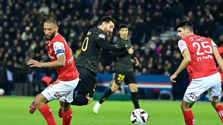 Seit Lionel Messi Weltmeister wurde, kriselt es bei PSG. Wahrscheinlich ist das nur Zufall. 