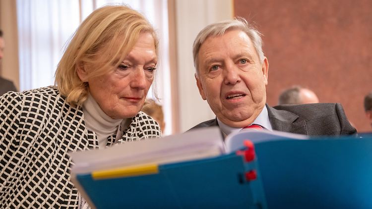 Die Kläger Margarete und Andreas Berberich vor zwei Wochen im Verhandlungssaal des Bundesfinanzhofs.