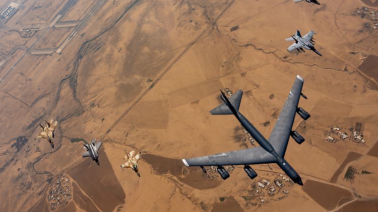 Sorgen vor dem iranischen Atomprogramm: Israelische und US-amerikanische Flugzeuge halten am 24. Januar eine gemeinsame Übung ab. 