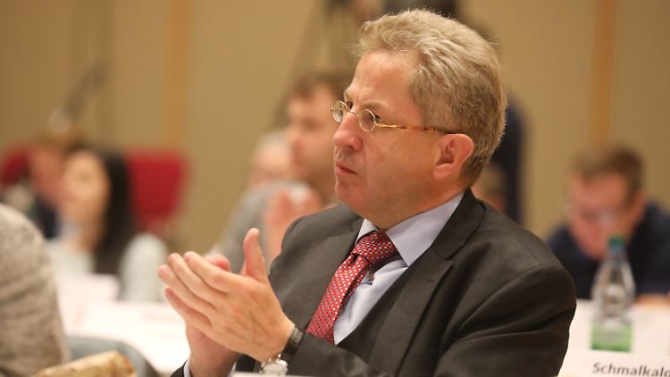 Maaßen verteidigte seinen Äußerungen, wegen derer er seit Tagen massiv in der Kritik steht.