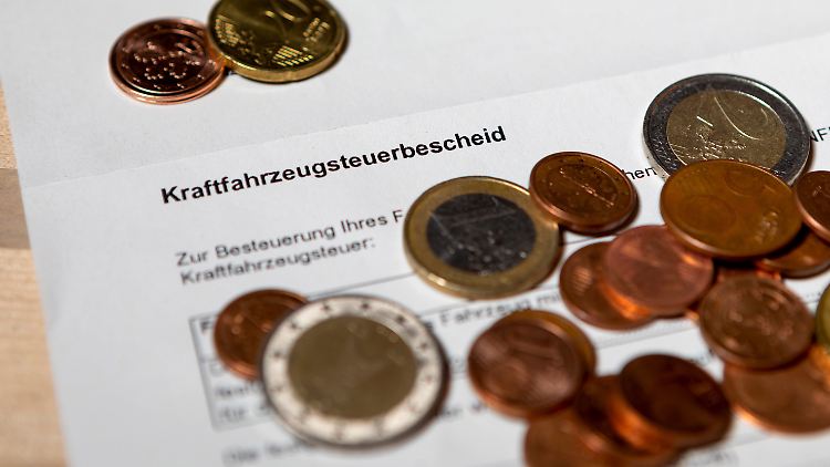 Regulär zahlen Autohalter einen Steuerbetrag, der sich an der Motorgröße des Fahrzeugs bemisst.