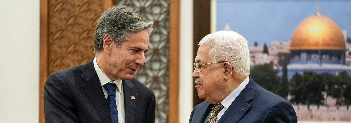 2023-01-31T121104Z_1120170653_RC2N1Z97N83K_RTRMADP_3_PALESTINIANS-USA-BLINKEN-ABBAS.JPG