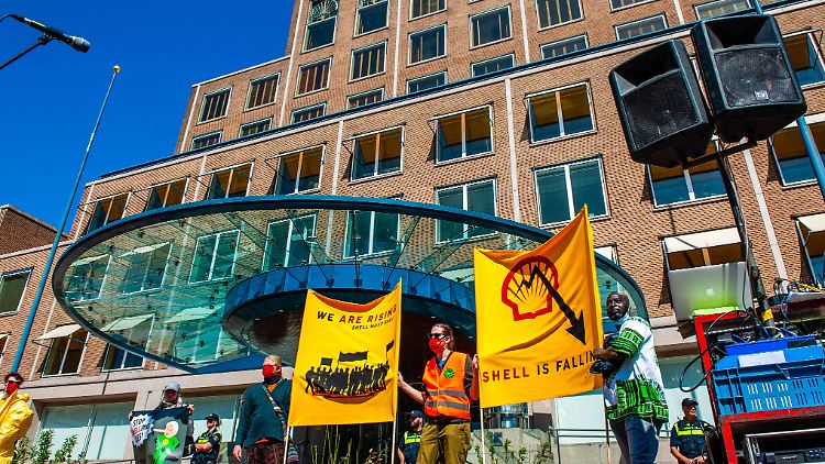 Greenpeace-Protest vor der Jahreshauptversammlung im Jahr 2020.