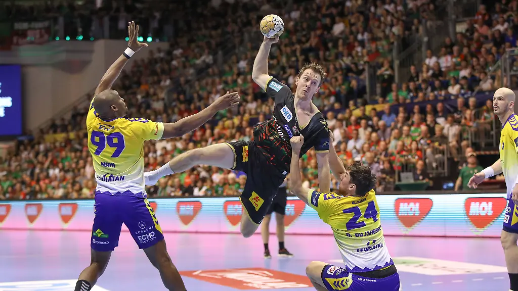 886ce8721cf3e17c5484daa901bdfcf5