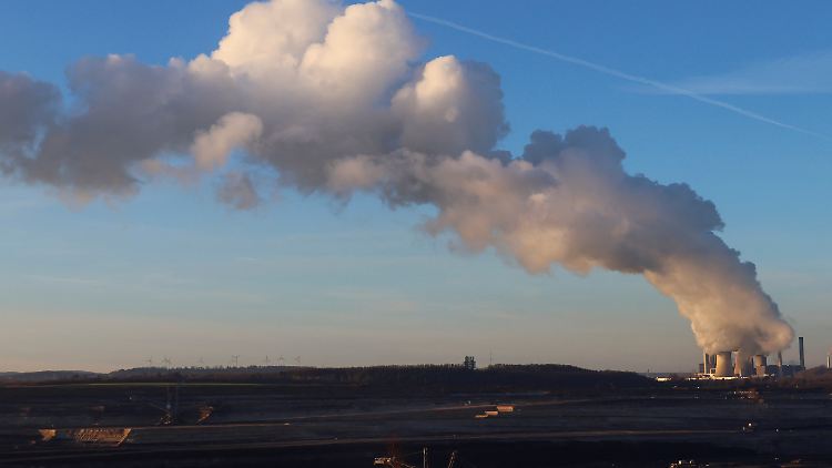Die Versorgung ist laut dem Bericht auch dann gesichert, wenn zehn Gigawatt Kraftwerksleistung vom Netz genommen würden.