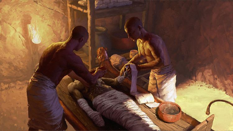 Die künstlerische Darstellung zeigt die Einbalsamierung eines Mannes in einer Kammer im alten Ägypten.