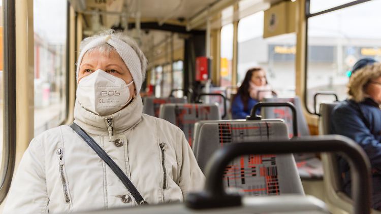 Ob mit Maske oder ohne: Ab diesem Donnerstag dürfen die Fahrgäste selber entscheiden. 