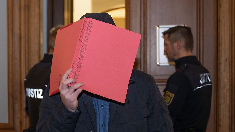 Vor dem Leipziger Landgericht räumten beide Männer ein, sie hätten bei der Portionierung und Verpackung der Betäubungsmittel geholfen.