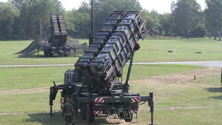 Deutschland verlegte drei Patriot-Systeme nach Polen, ein weiteres soll der Ukraine überlassen werden.
