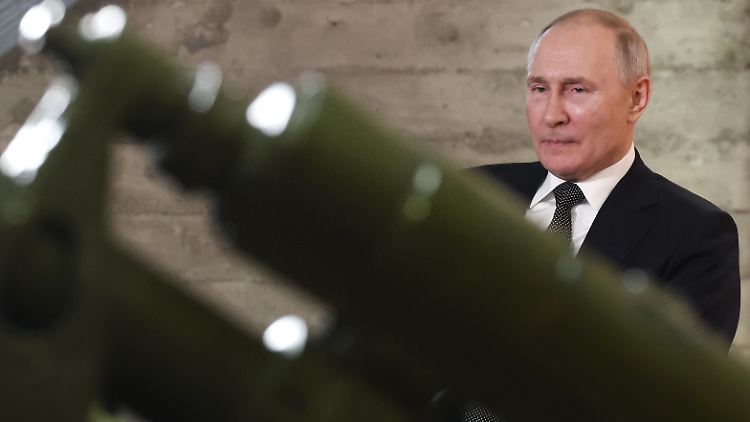 Wladimir Putin weiß, wo er Geld beschaffen kann. 