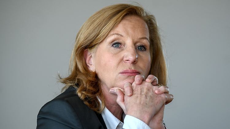 Die Ermittlungen gegen die ehemalige Intendantin des RBB Schlesinger dauern noch immer an.