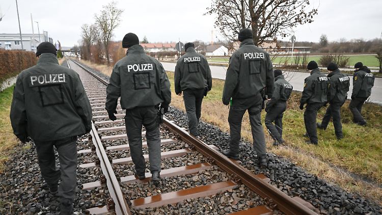 Der Entdeckung der Toten war eine aufwendige Suchaktion vorausgegangen.
