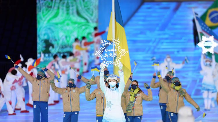 Das ukrainische Team bei der Eröffnungsfeier der olympischen Winterspiele 2022.