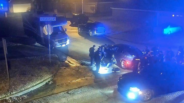 Drei Tage nach dem Angriff erlag Nichols im Krankenhaus seinen Verletzungen.