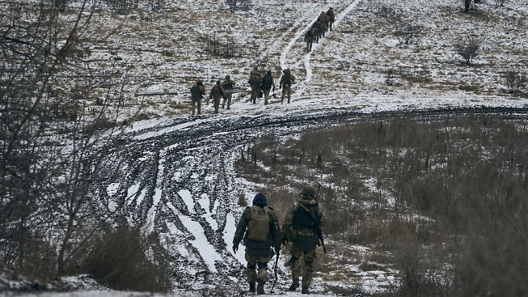 Für die ukrainische Seite wird der Zugang zur Stadt immer schwerer. 