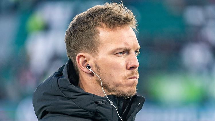 Nicht glücklich mit Manuel Neuer: Bayern-Trainer Julian Nagelsmann.