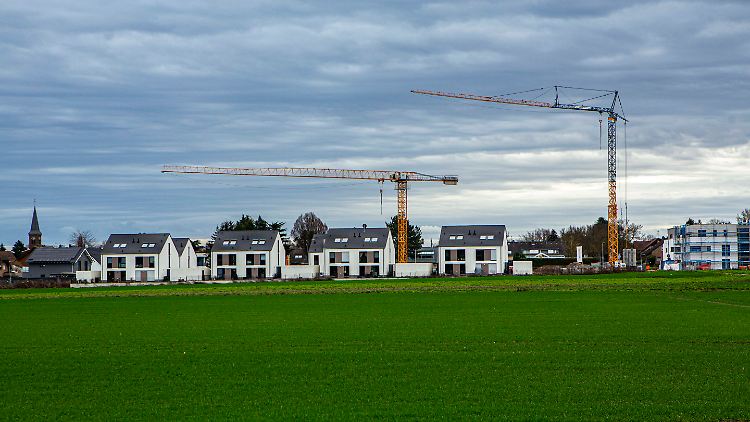 Immer weniger Menschen können das empfohlene Eigenkapital von 20 Prozent des Kaufpreises aufbringen.