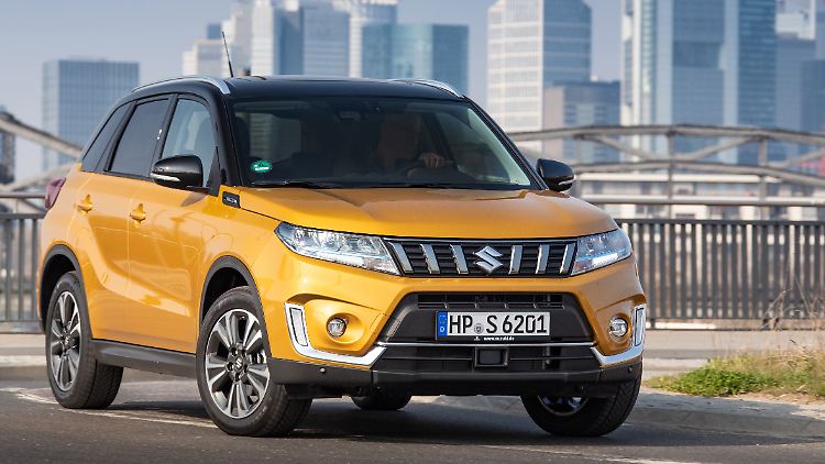 Dank Hybridantrieb kann man mit dem Suzuki Vitara recht sparsam unterwegs sein.