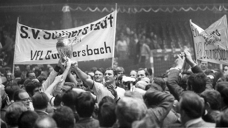 Hansi Schmidt gewann 1971 den Europacup - in der Westfalenhalle gegen seinen Ex-Klub Steaua Bukarest
