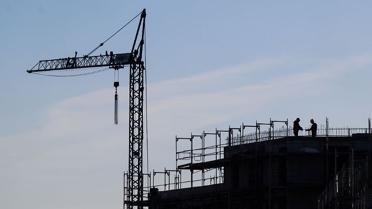 Industrie, Bau und Energieversorger stellten im Dezember zusammen 3,1 Prozent weniger her als im Vormonat.