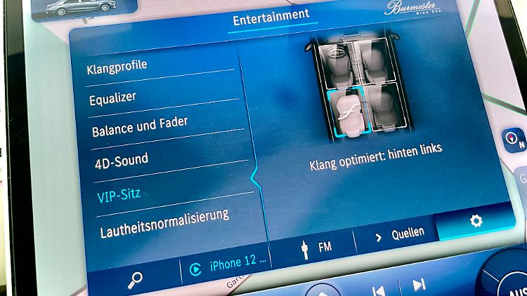 Auf Wunsch lässt sich einer der vier Einzelsitze per Einstellung in den Fokus des gebündelten 4D-Klangs rücken. Aber auch für die anderen Passagiere bleibt genug Raumklang übrig.