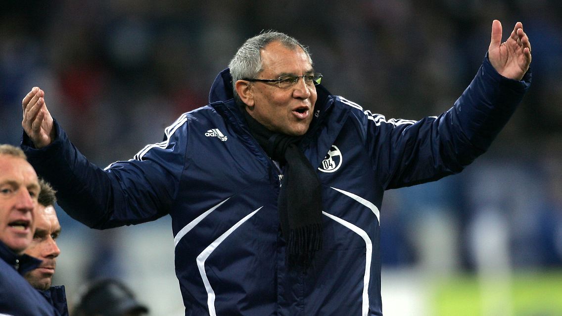 Felix Magath will der Hilflosigkeit der Klubs gegen meuternde striktere Strafen entgegenstellen.
