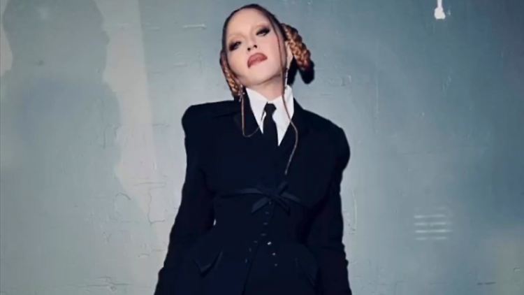Ob dieses Foto wohl ohne langes Objektiv gemacht wurde? Madonna.