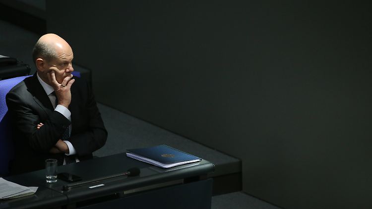 Kanzler Scholz findet kaum etwas Substanzielles zum Thema Zuwanderung.