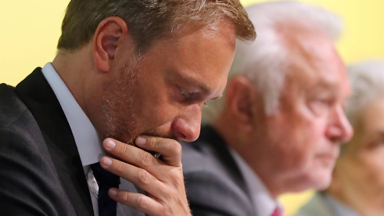 Ob sie die Rede lustig fanden, ist unklar. Doch FDP-Chef Lindner und sein Vize Kubicki werden Strack-Zimmermann nicht abmahnen. 