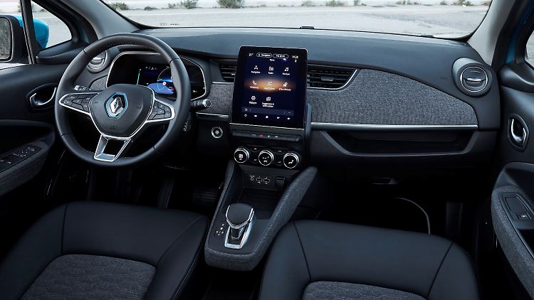 Die umfangreiche Überarbeitung 2019 brachte dem Renault Zoe auch ein aufgewertetes Cockpit mit besseren Materialien.