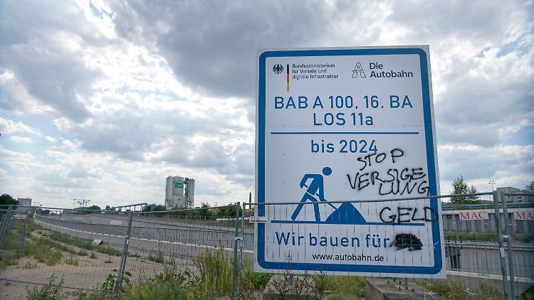 Auch die Steuerzahler in Bayern beteiligen sich am Ausbau der A100. 