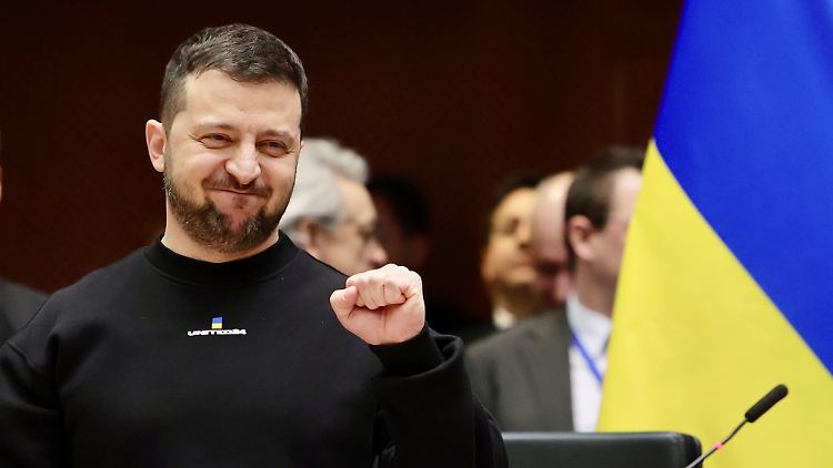 Überbietungswettbewerb oder Verteidigung gegen Russland? Selenskyj stößt in Brüssel offenbar nicht auf taube Ohren. 