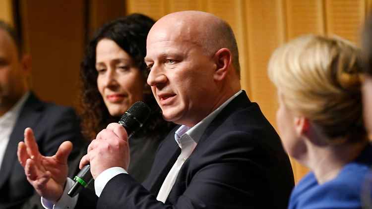 Kai Wegner möchte Regierender Bürgermeister Berlins werden - dabei muss ihm mindestens eine dieser Damen helfen: Barbara Jarasch von den Grünen oder Franziska Giffey von der SPD. Wobei Letztere den Posten schon gern selbst behalten würde.